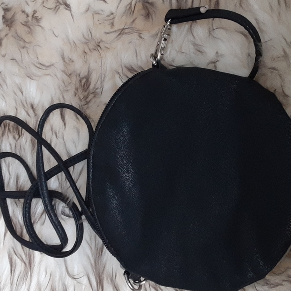 Cross Body bag - Picture 2 of 2